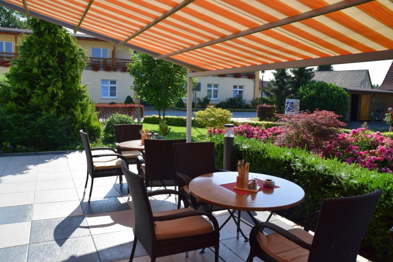 Land-Gut-Hotel Seeblick Klietz Esterno foto