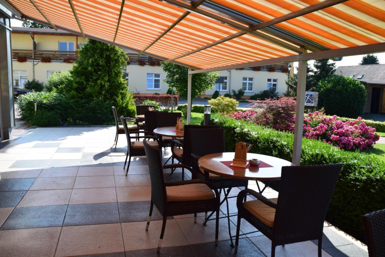 Land-Gut-Hotel Seeblick Klietz Esterno foto